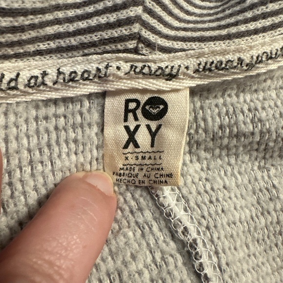 Roxy Striped Button Up Sweater Jacket Women's XS Gray Grey Y2K Cozy Fall Preppy - Picture 6 of 8